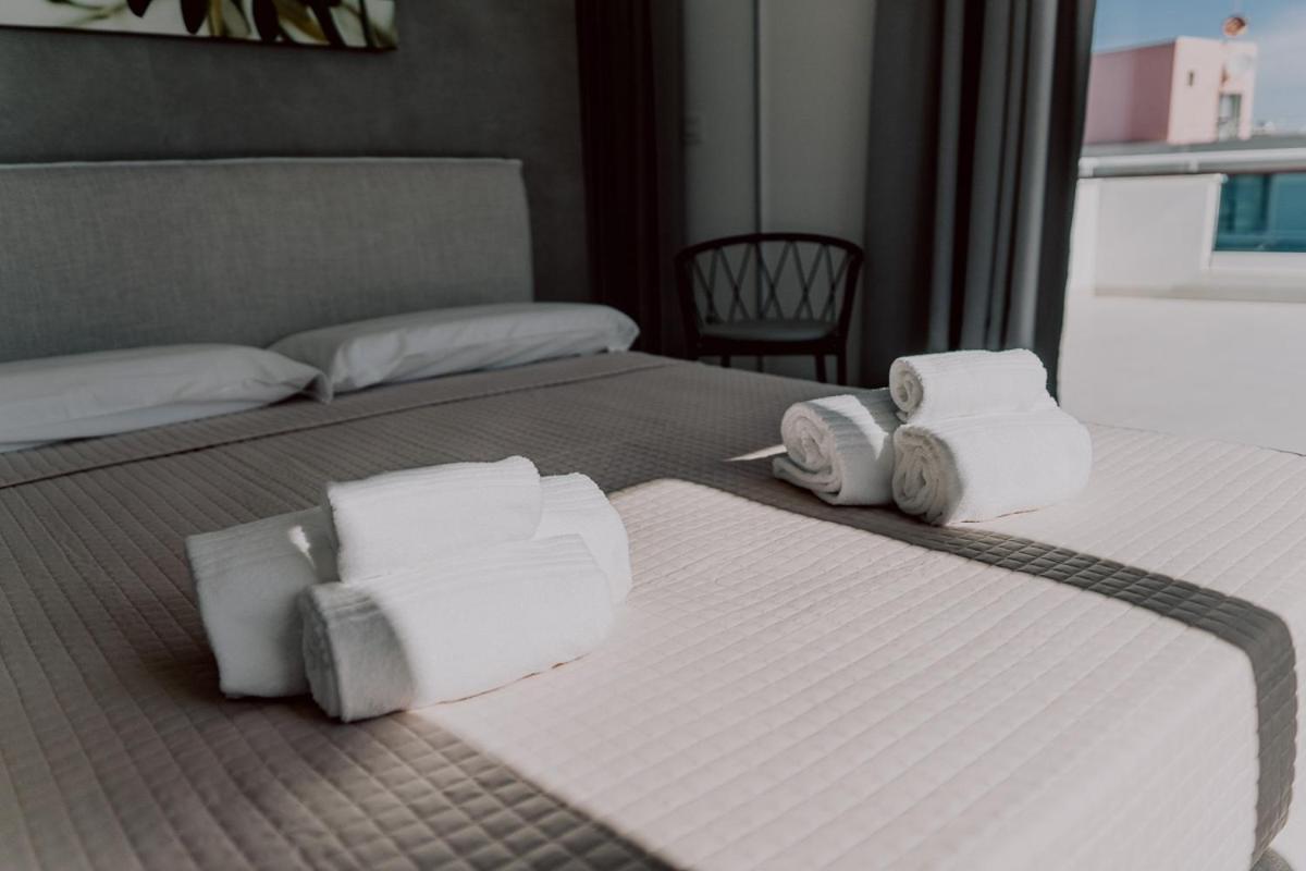 Suite Donna Edwige By Monholiday Monopoli Esterno foto