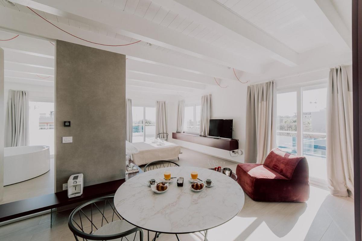 Suite Donna Edwige By Monholiday Monopoli Esterno foto