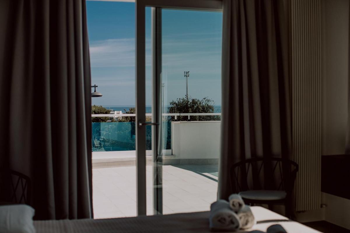 Suite Donna Edwige By Monholiday Monopoli Esterno foto