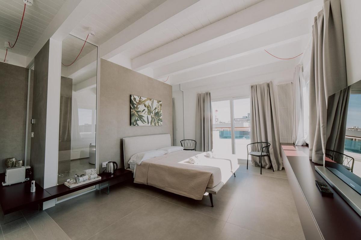 Suite Donna Edwige By Monholiday Monopoli Esterno foto